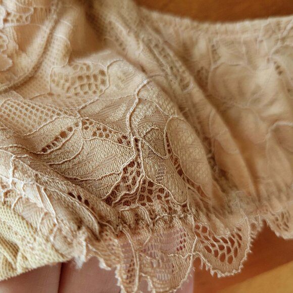 NWOT FP Intimately Size S Take Me to the Top Tan Lace Bralette - Picture 3 of 5